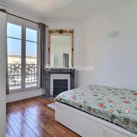 公寓 Montmartre - Balcony Overlooking 巴黎